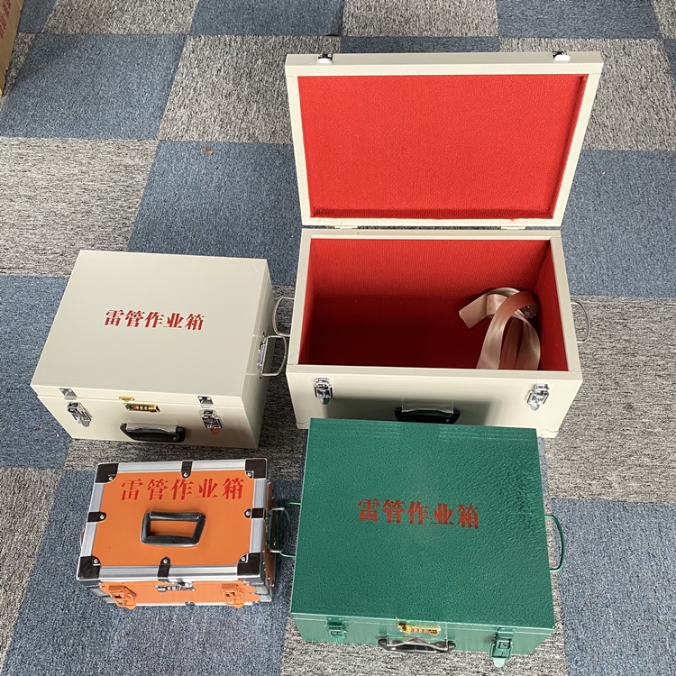 石阡爆破工程作业箱如何选择？玻璃钢与传统材质的全面对比